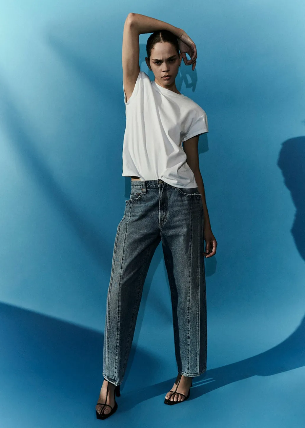 AGOLDE Bryce Shoulder Pad Tee In White Best Sale