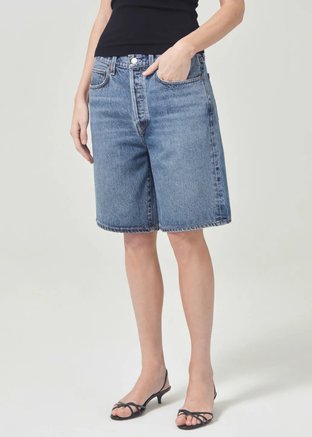 AGOLDE Risha Short In Atler Online